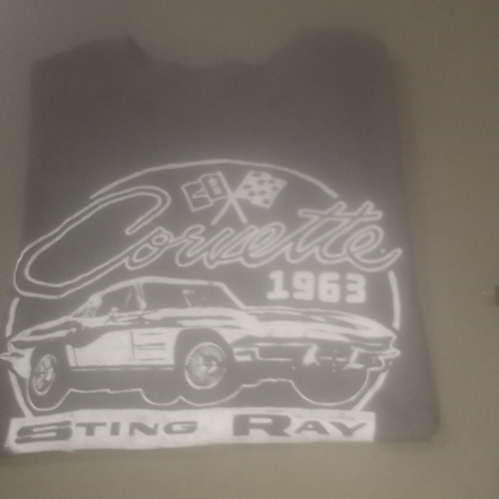Men's size M Sti g Ray Corvette t- shirt